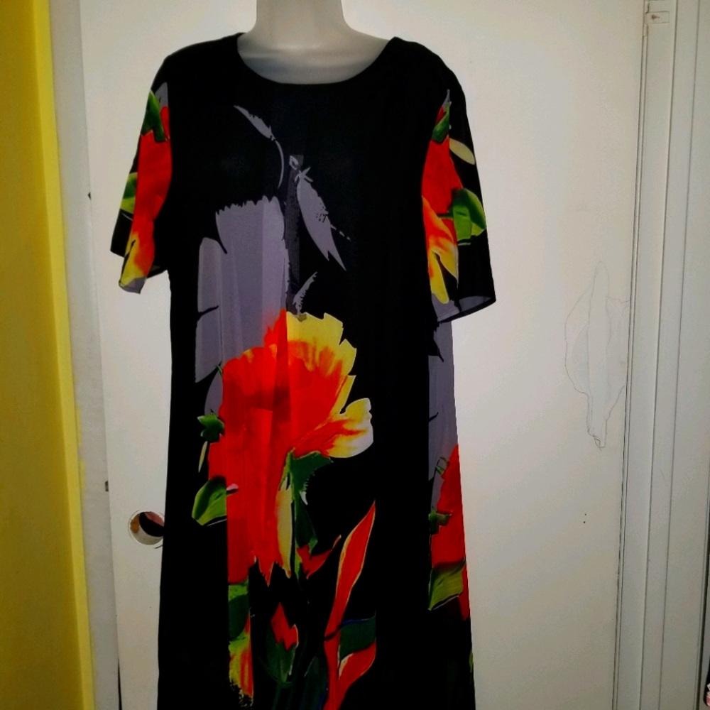 Short sleeve floral dress